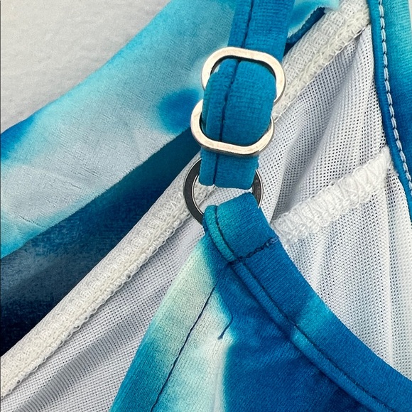 Miraclesuit Blue Tie-Dye Pool Water Pattern Style# 56229 Swimsuit Size 14 - Picture 15 of 17